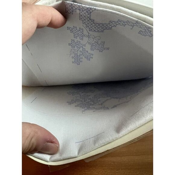 Bucilla Christmas Music Stamped Cross Stitch Table Runner - Picture 6 of 6